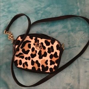 {Michael kors} crossbody